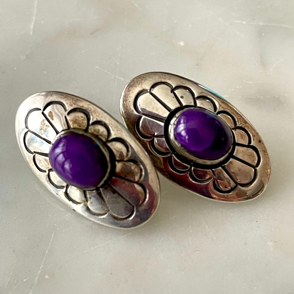 Sold Vintage Christin Wolf Sugilite Earrings. - Picture 4 of 7